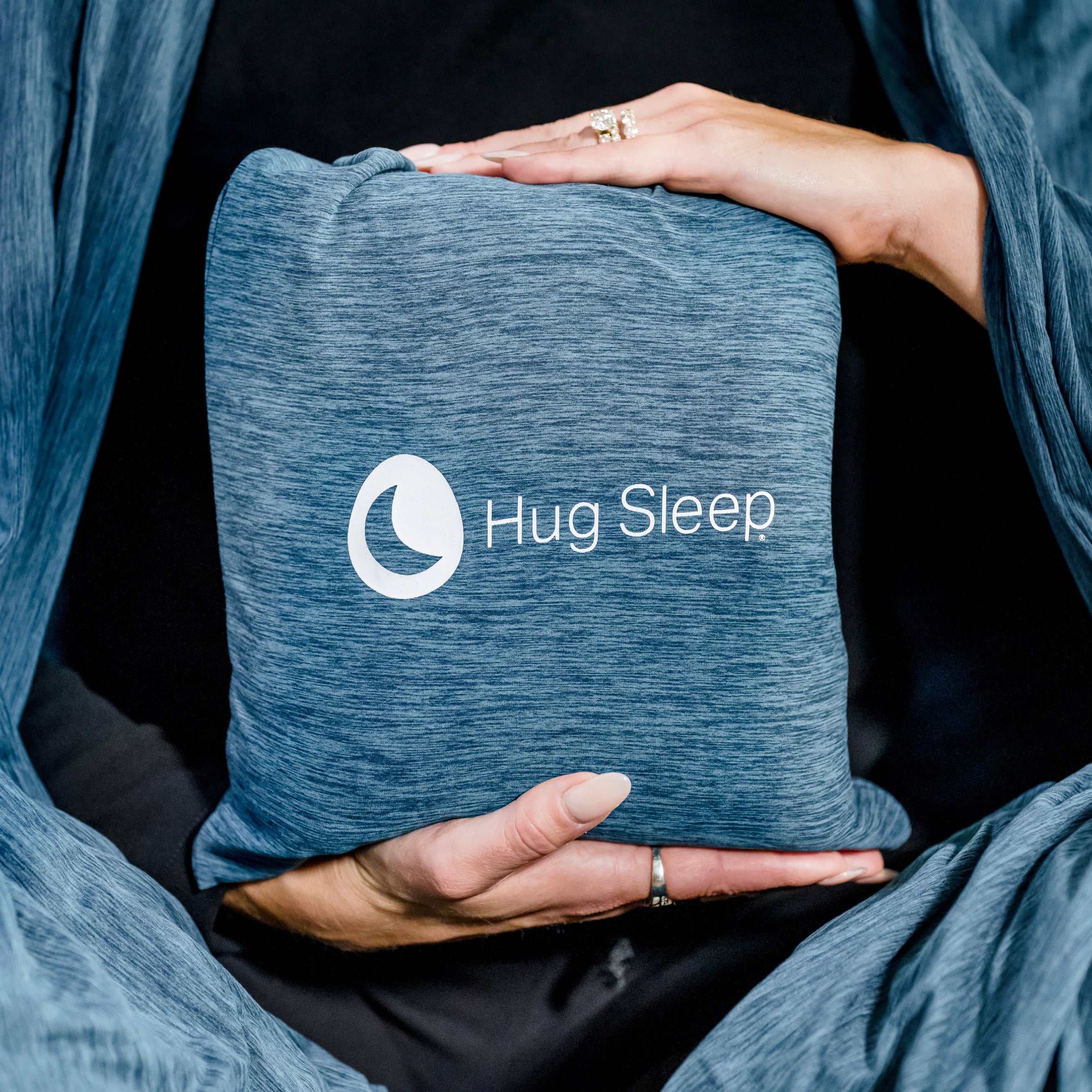 HugStretch™ Cozy Carry Bag - Image 5